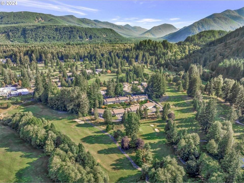 Whispering Woods Resort Welches Экстерьер фото