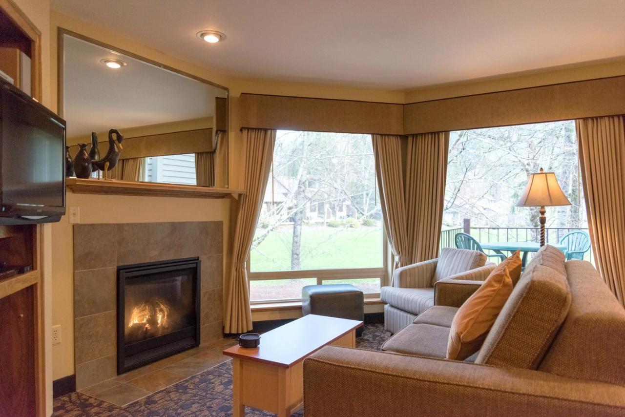 Whispering Woods Resort Welches Номер фото