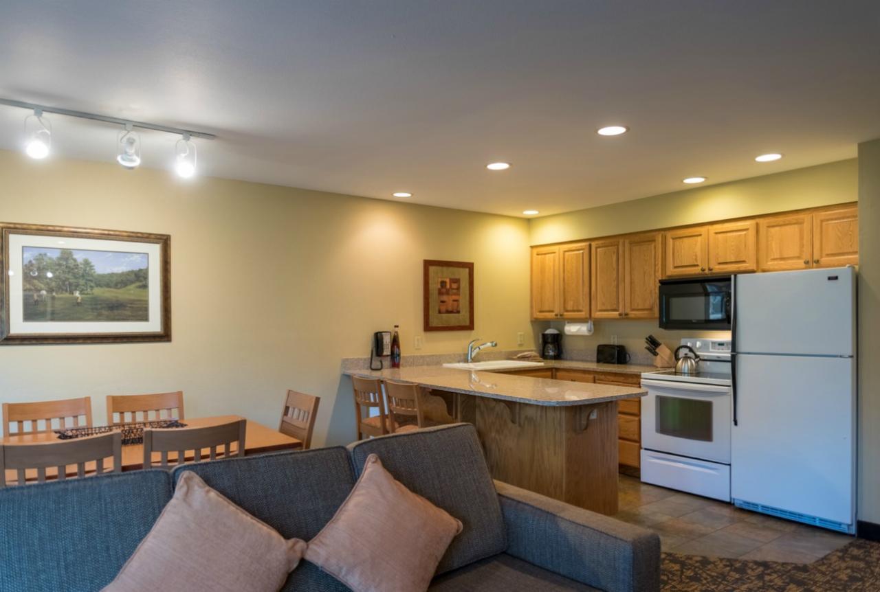 Whispering Woods Resort Welches Экстерьер фото