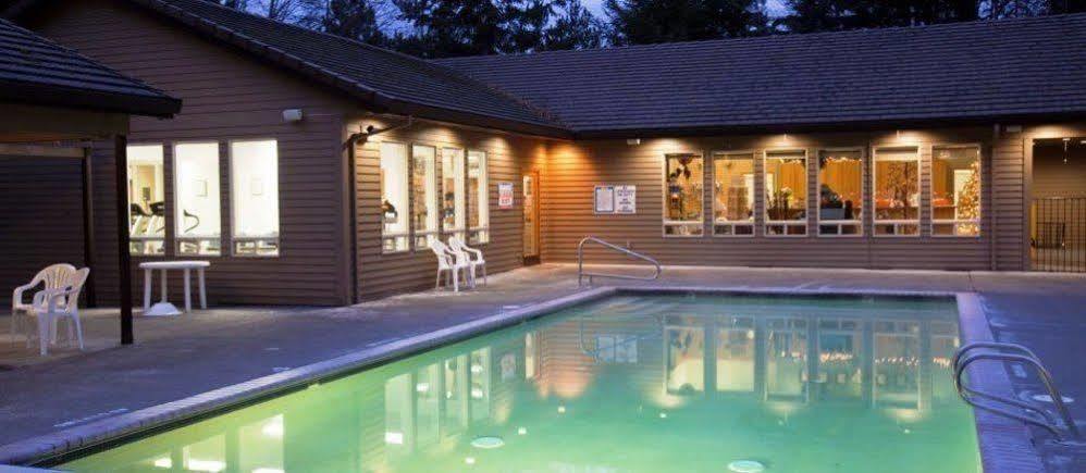 Whispering Woods Resort Welches Экстерьер фото